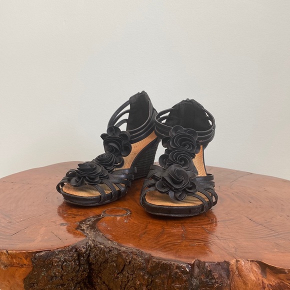 Unbranded Black Rose Detail Wedges, Size 7.5 - Picture 1 of 8